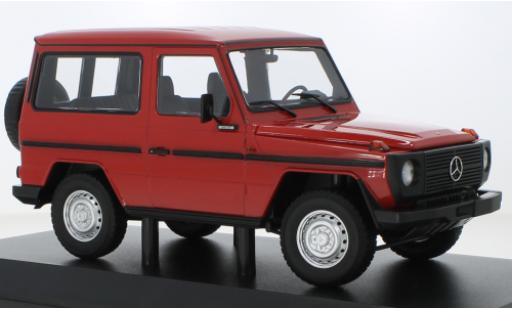 Mercedes Classe G 1/18 Minichamps SWB (W460) rot 1980 modellautos