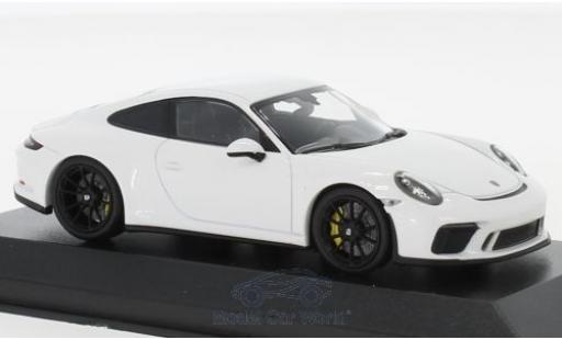 Modellautos Porsche 991 GT3 1/43 Minichamps 911 (.2) GT3 Touring weiss 2018 Porsche 991 GT3 1/43 Minichamps 911 (.2) GT3 Touring weiss 2018 modellautos