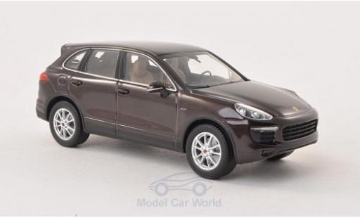 Modellautos Porsche Cayenne 1/43 Minichamps mettalic braun 2014 Diesel (92A) Porsche Cayenne 1/43 Minichamps mettalic braun 2014 Diesel (92A) modellautos