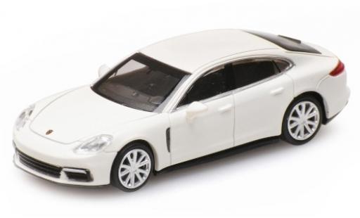 Modellautos Porsche Panamera 4S 1/87 Minichamps 4S weiss 2015 Porsche Panamera 4S 1/87 Minichamps 4S weiss 2015 modellautos