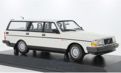Modellautos Volvo 240 1/18 Minichamps GL Break weiss 1986 Volvo 240 1/18 Minichamps GL Break weiss 1986 modellautos