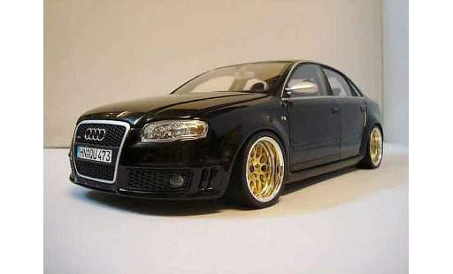Audi RS4 berline 1/18 Minichamps schwarz jantes bbs modellautos