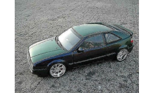 Volkswagen Corrado VR6 1/18 Revell gr&Atilde;&frac14;n cameleon modellautos