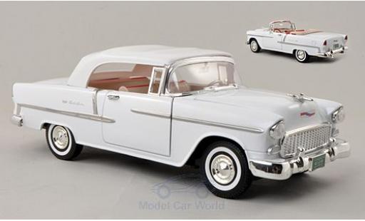 Modellautos Chevrolet Bel Air 1/18 Motormax Cabrio weiss 1955 Softtop und Persenning liegen bei Chevrolet Bel Air 1/18 Motormax Cabrio weiss 1955 Softtop und Persenning liegen bei modellautos