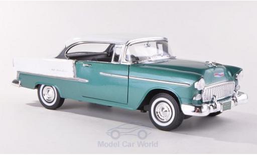 Modellautos Chevrolet Bel Air 1/18 Motormax Hardtop mettalic grün/weiss 1955 Chevrolet Bel Air 1/18 Motormax Hardtop mettalic grün/weiss 1955 modellautos