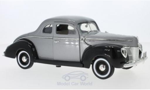 Modellautos Ford Deluxe 1/18 Motormax mettalic grau/schwarz 1940 Ford Deluxe 1/18 Motormax mettalic grau/schwarz 1940 modellautos