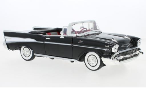 Chevrolet Bel Air 1/18 Motormax Cabrio schwarz/weiss James Bond 007 - Dr.No 1957 modellautos