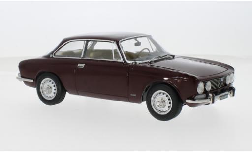 Modellautos Alfa Romeo 2000 1/18 Norev GTV rot 1973 1:18 Alfa Romeo 2000 1/18 Norev GTV rot 1973 1:18 modellautos