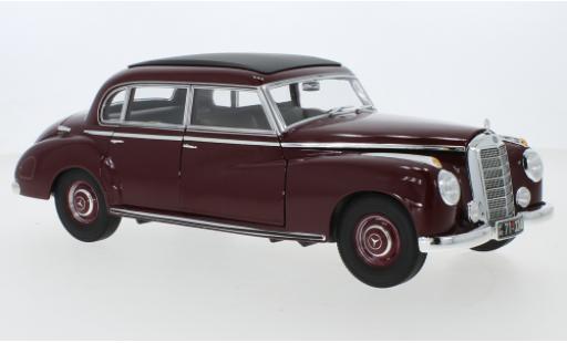 Mercedes 300 1/18 Norev (W186) rot 1955 modellautos
