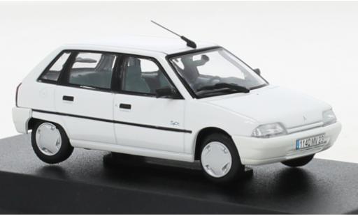 Modellautos Citroen AX 1/43 Norev Spot weiss 1995 Citroen AX 1/43 Norev Spot weiss 1995 modellautos