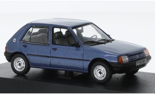 Modellautos Peugeot 205 1/43 Norev GL metallise bleu 1988 Peugeot 205 1/43 Norev GL metallise bleu 1988 modellautos