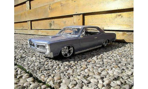 Pontiac GTO 1966 1/18 Welly blau ciel modellautos