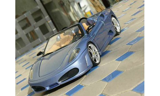 Ferrari F430 spider 1/18 Hot Wheels blau metallized modellautos