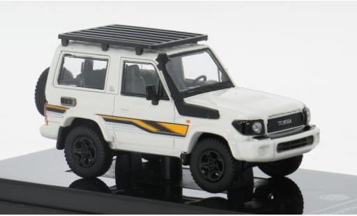Modellautos Toyota Land Cruiser 1/64 Para64 71 weiss/Dekor 2022 1:64 Toyota Land Cruiser 1/64 Para64 71 weiss/Dekor 2022 1:64 modellautos