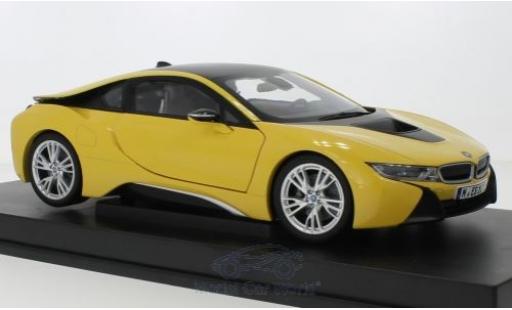 Bmw i8 1/18 Paragon gelb modellautos