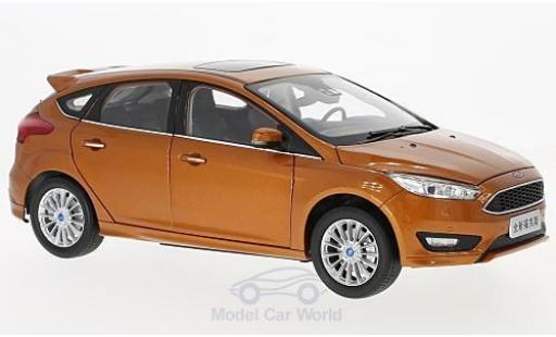 Ford Focus 1/18 Paudi MK III mettalic orange 2015 modellautos