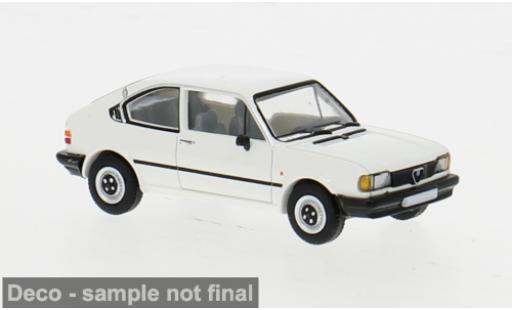 Modellautos Alfa Romeo Alfasud 1/87 PCX87 weiss 1980 1:87 Alfa Romeo Alfasud 1/87 PCX87 weiss 1980 1:87 modellautos