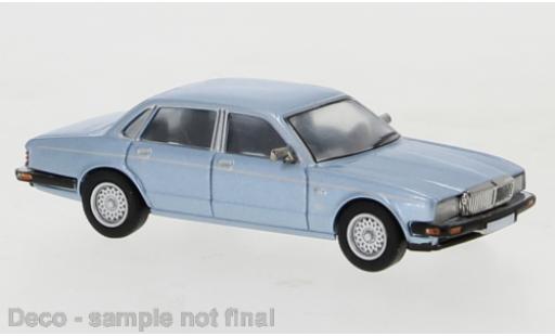 Modellautos Jaguar XJ 1/87 PCX87 40 mettalic blau 1986 Jaguar XJ 1/87 PCX87 40 mettalic blau 1986 modellautos