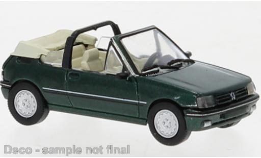 Modellautos Peugeot 205 1/87 PCX87 cabriolet metallise vert foncé 1986 Peugeot 205 1/87 PCX87 cabriolet metallise vert foncé 1986 modellautos