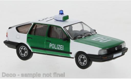 Modellautos Volkswagen Passat 1/87 PCX87 B2 weiss/grün Polizei Duisburg 1985 Volkswagen Passat 1/87 PCX87 B2 weiss/grün Polizei Duisburg 1985 modellautos