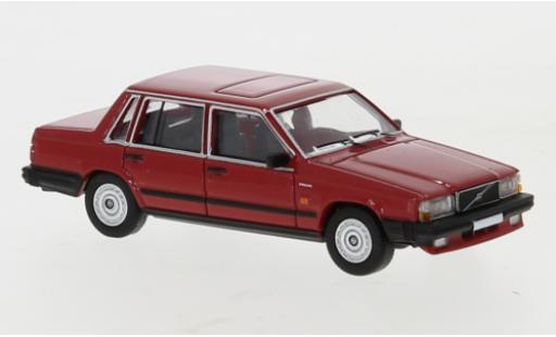 Volvo 740 1/87 PCX87 rot 1984 modellautos
