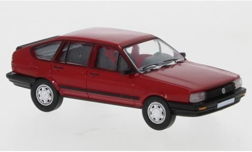 Volkswagen Passat 1/87 PCX87 B2 rot 1985 modellautos