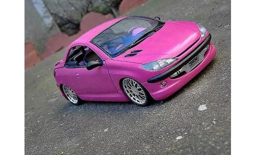 Peugeot 206 CC 1/18 Gate pink satine jantes bbs modellautos