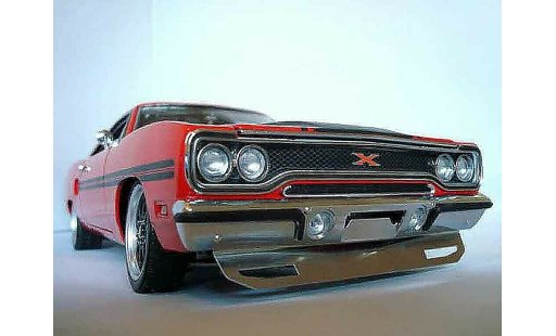 Plymouth GTX Base 1/18 GMP 426 hemi gtx in rallye red modellautos