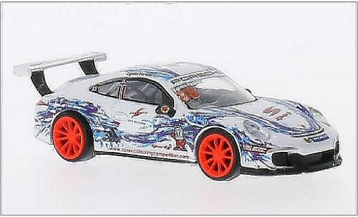 Porsche 911 Base 1/64 Spark No.88 y PCCA Malaysia 2015 modellautos