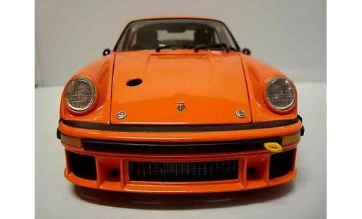 Porsche 934 RSR Turbo 1/18 Exoto orange modellautos