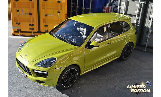 Porsche Cayenne GTS 1/18 GT Spirit gr&Atilde;&frac14;n modellautos