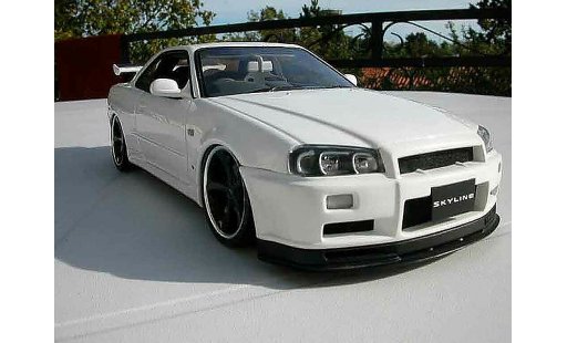 Nissan Skyline R34 1/18 Autoart blanche jantes techart modellautos