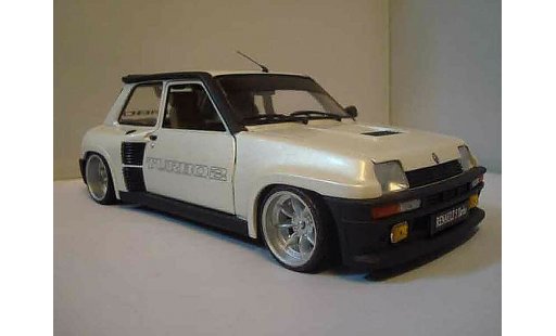 Renault 5 Turbo 1/18 Universal Hobbies 2 weiss modellautos