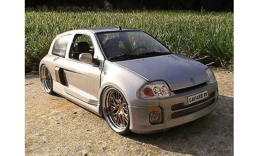 Renault Clio V6 1/18 Universal Hobbies williams modellautos