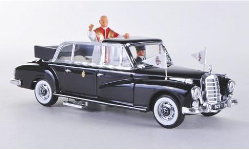 Modellautos Mercedes 300 1/43 Rio D schwarz 1960 Pape Giovanni XXIII Mercedes 300 1/43 Rio D schwarz 1960 Pape Giovanni XXIII modellautos