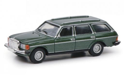 Modellautos Mercedes 280 1/87 Schuco TE (S123) mettalic grün Mercedes 280 1/87 Schuco TE (S123) mettalic grün modellautos