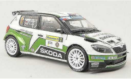 Skoda Fabia S2000 1/18 Abrex No.1 Castrol Barum Rally 2013 /Dresler modellautos
