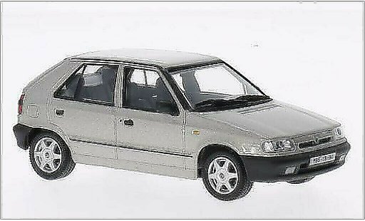 Skoda Felicia 1.3 GLXi 1/43 Abrex mettalic beige 1994 modellautos
