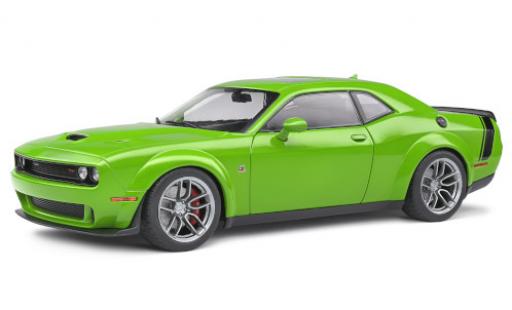 Modellautos Dodge Challenger 1/18 Solido R/T Scat Pack grün/schwarz 2020 Dodge Challenger 1/18 Solido R/T Scat Pack grün/schwarz 2020 modellautos