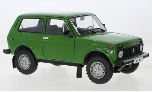 Lada Niva 1/18 Solido vert 1980 modellautos
