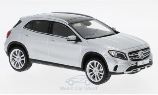Modellautos Mercedes Classe GLA 1/43 Spark GLA 250 silber 2017 Mercedes Classe GLA 1/43 Spark GLA 250 silber 2017 modellautos