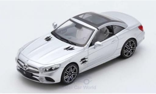 Modellautos Mercedes Classe SL 1/43 Spark SL 450 silber 2017 SoftTop liegt ein Mercedes Classe SL 1/43 Spark SL 450 silber 2017 SoftTop liegt ein modellautos