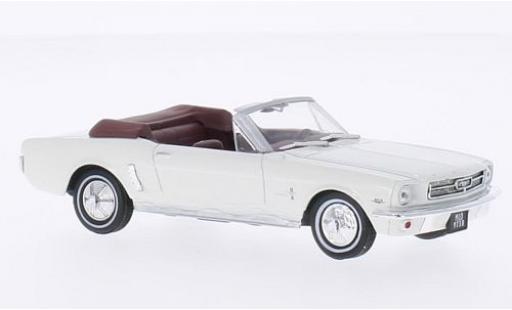 Modellautos Ford Mustang 1/43 SpecialC Cabrio weiss James Bond 007 Goldfinger ohne Vitrine Ford Mustang 1/43 SpecialC Cabrio weiss James Bond 007 Goldfinger ohne Vitrine modellautos