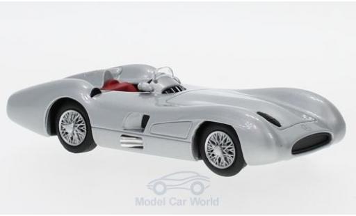 Modellautos Mercedes W 196 1/43 SpecialC R Stromlinie silber 1955 ohne Vitrine Mercedes W 196 1/43 SpecialC R Stromlinie silber 1955 ohne Vitrine modellautos