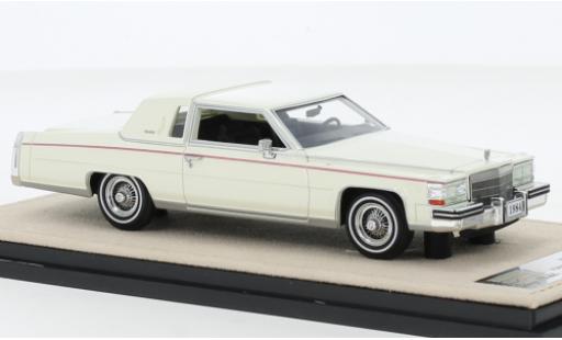 Modellautos Cadillac Fleetwood 1/43 Stamp Models Brougham Coupe weiss 1984 Cadillac Fleetwood 1/43 Stamp Models Brougham Coupe weiss 1984 modellautos