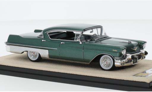 Modellautos Cadillac Fleetwood 1/43 Stamp Models Sixty Special metallise vert foncé 1957 Cadillac Fleetwood 1/43 Stamp Models Sixty Special metallise vert foncé 1957 modellautos