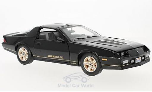 Chevrolet Camaro 1/18 Sun Star IROC-Z schwarz 1985 modellautos