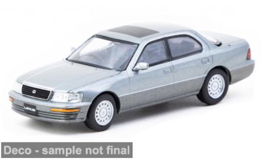 Modellautos Lexus LS 1/64 Tarmac Works 400 silber 1:64 Lexus LS 1/64 Tarmac Works 400 silber 1:64 modellautos