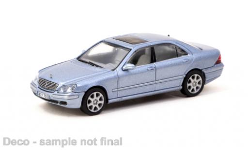 Mercedes CLA 1/64 Tarmac Works S-classe metallise bleu clair modellautos