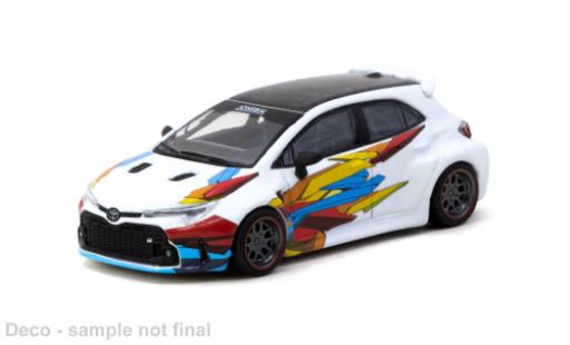 Toyota Corolla 1/64 Tarmac Works GR Widebody weiss/Dekor 2025 1:64 modellautos